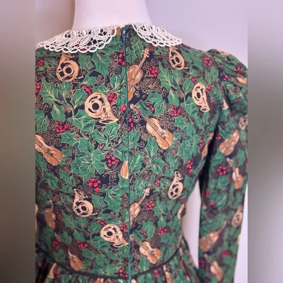 Vintage Handmade Floral Dress with Lace Collar Cottagecore Feminine Size 10/12 - Picture 7 of 14